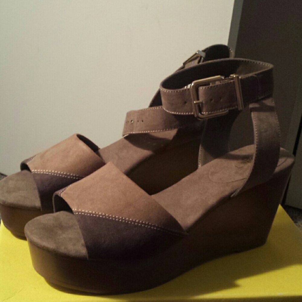 Two Tone Wedge Sandal